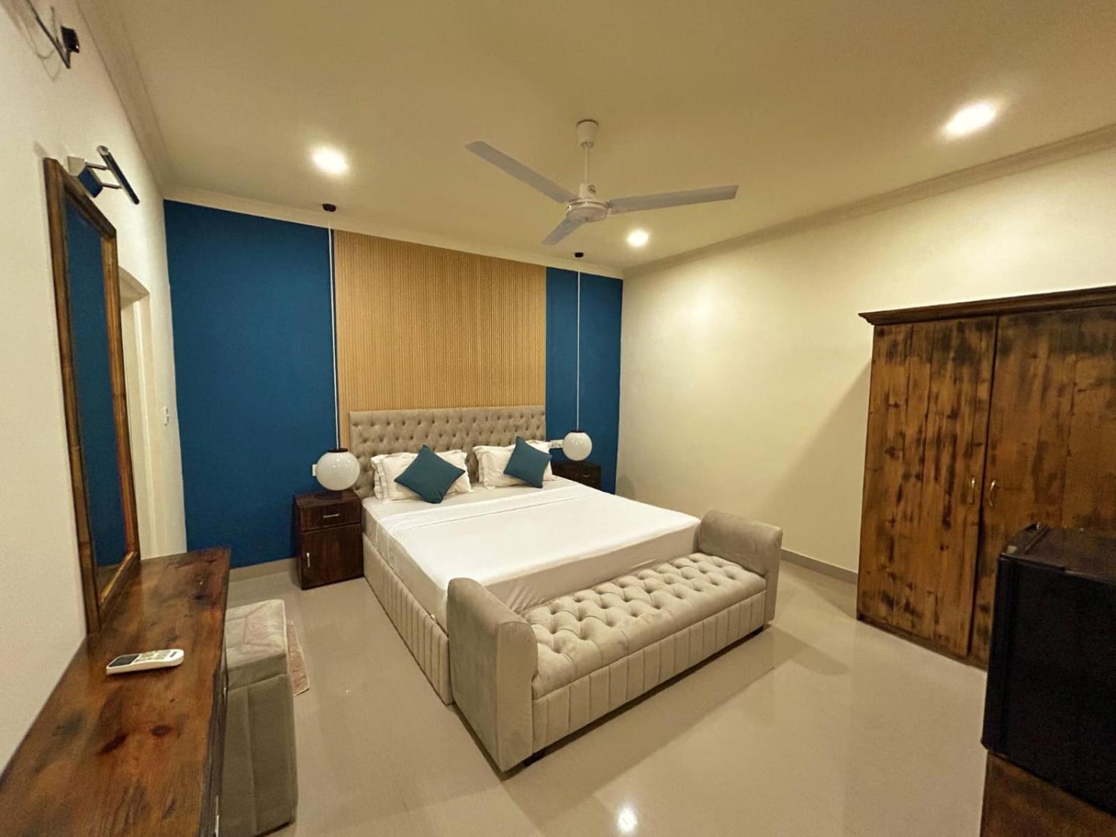 Equatorial Divers Lodge Addu City Екстер'єр фото