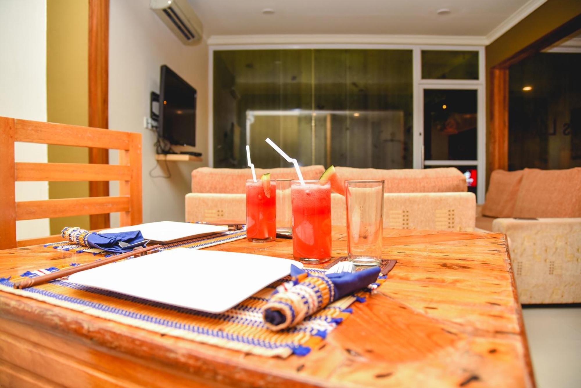 Equatorial Divers Lodge Addu City Екстер'єр фото