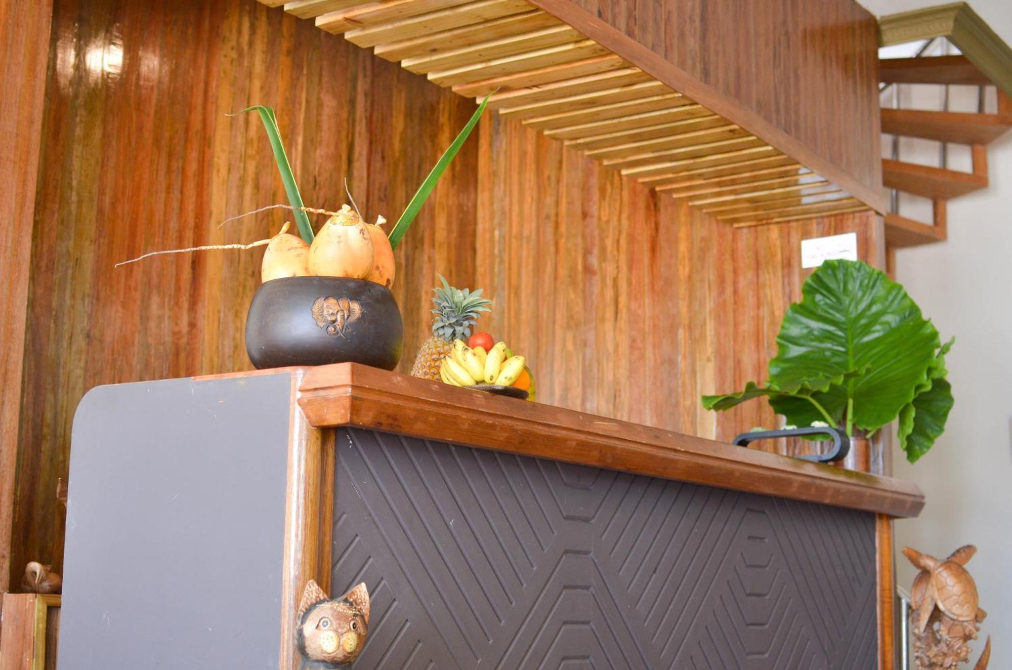 Equatorial Divers Lodge Addu City Екстер'єр фото